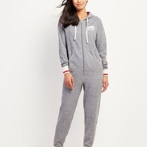 EUC Roots Cabin Onesie